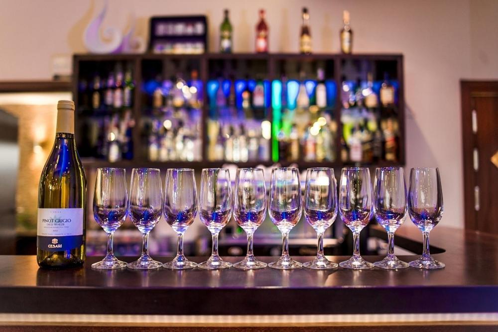 Trzy Korony Hotel Głogów Małopolski Eksteriør billede